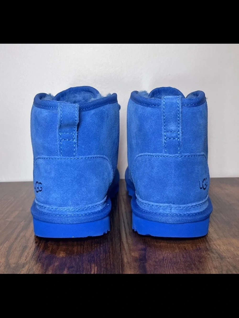 UGG Men’s Royal Blue Suede Lace-Up Ankle Boots Size 6 Excellent Condition